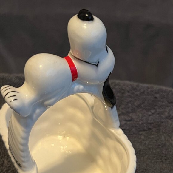 Shultz Other - Vintage Snoopy Basket Planter